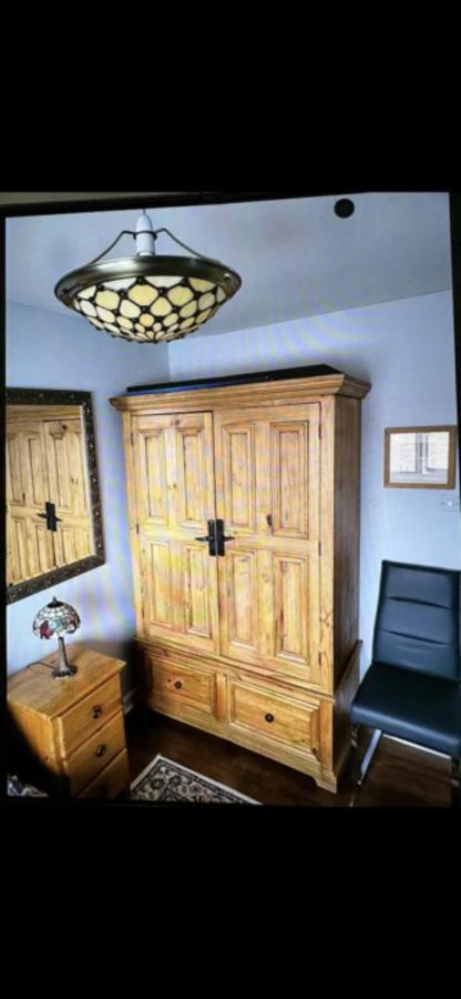 Deluxe Double Bed With Private Mordern Shower & Smart Tv Clydebank Exterior foto